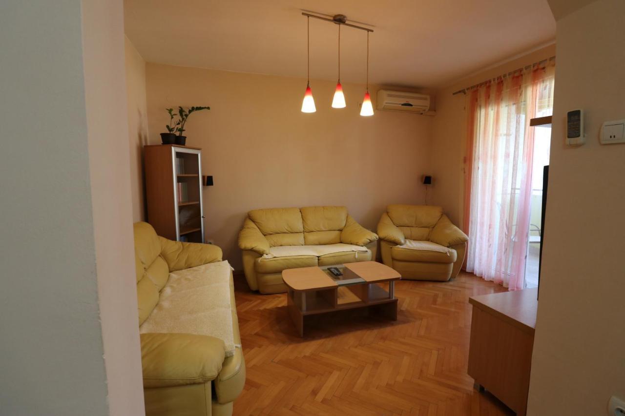 Apartment Nina Kotor Bagian luar foto