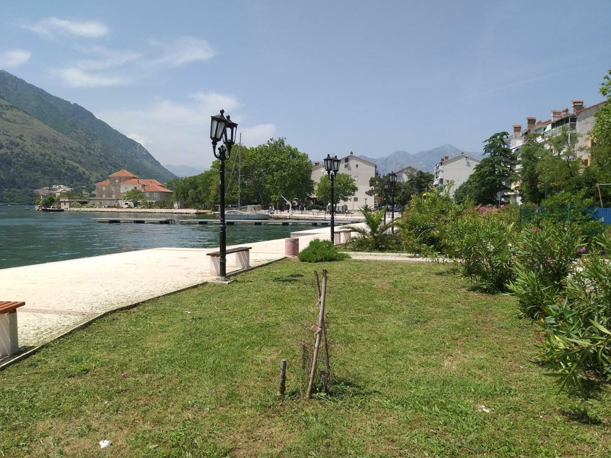 Apartment Nina Kotor Bagian luar foto